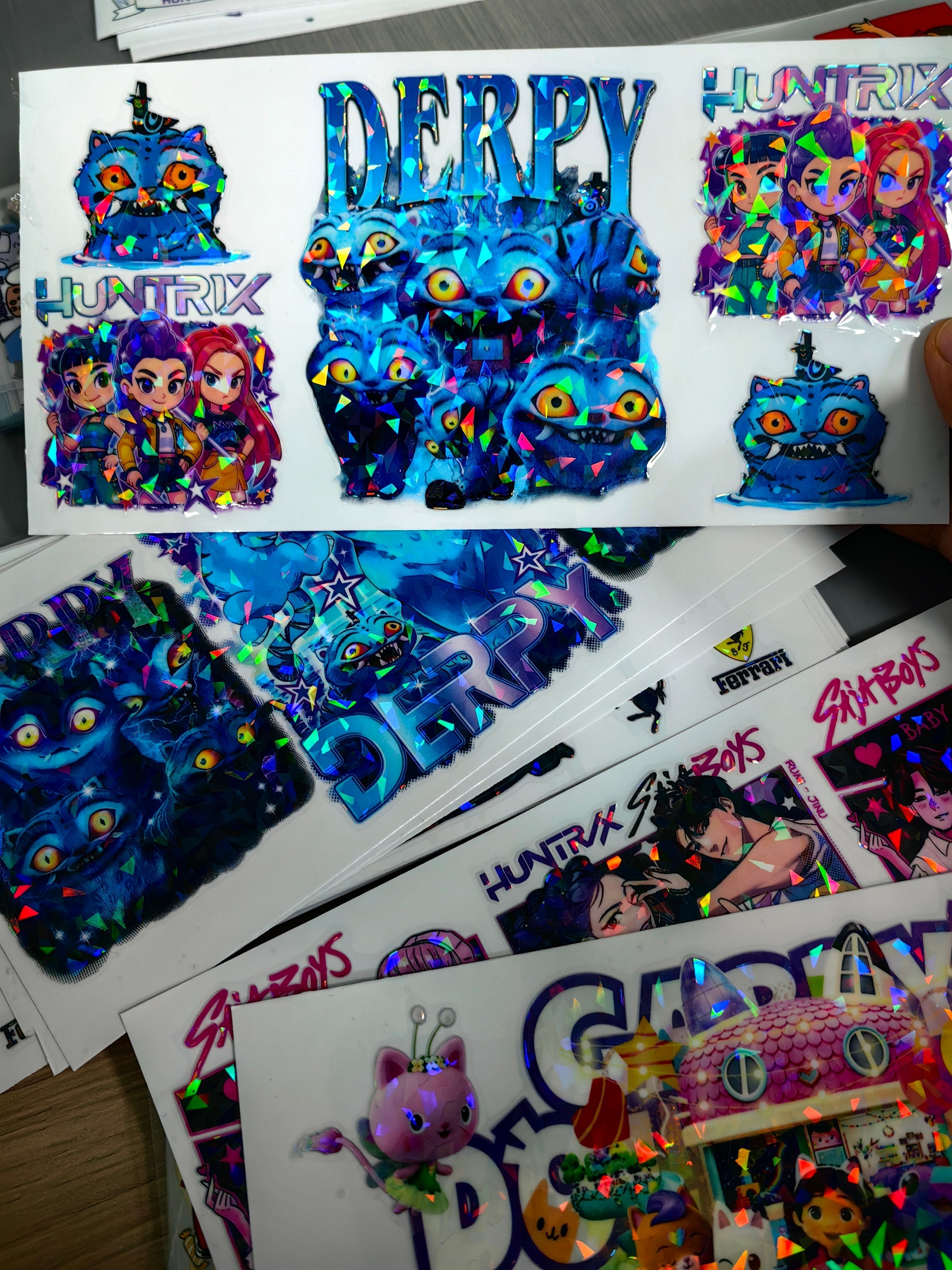 UV DTF vs Vinyl Stickers vs DTF: Full Comparison Guide